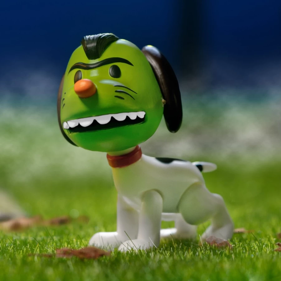 Super7 Peanuts Reaction Figure Wave 4 - Masked Snoopy Collectible Toy
