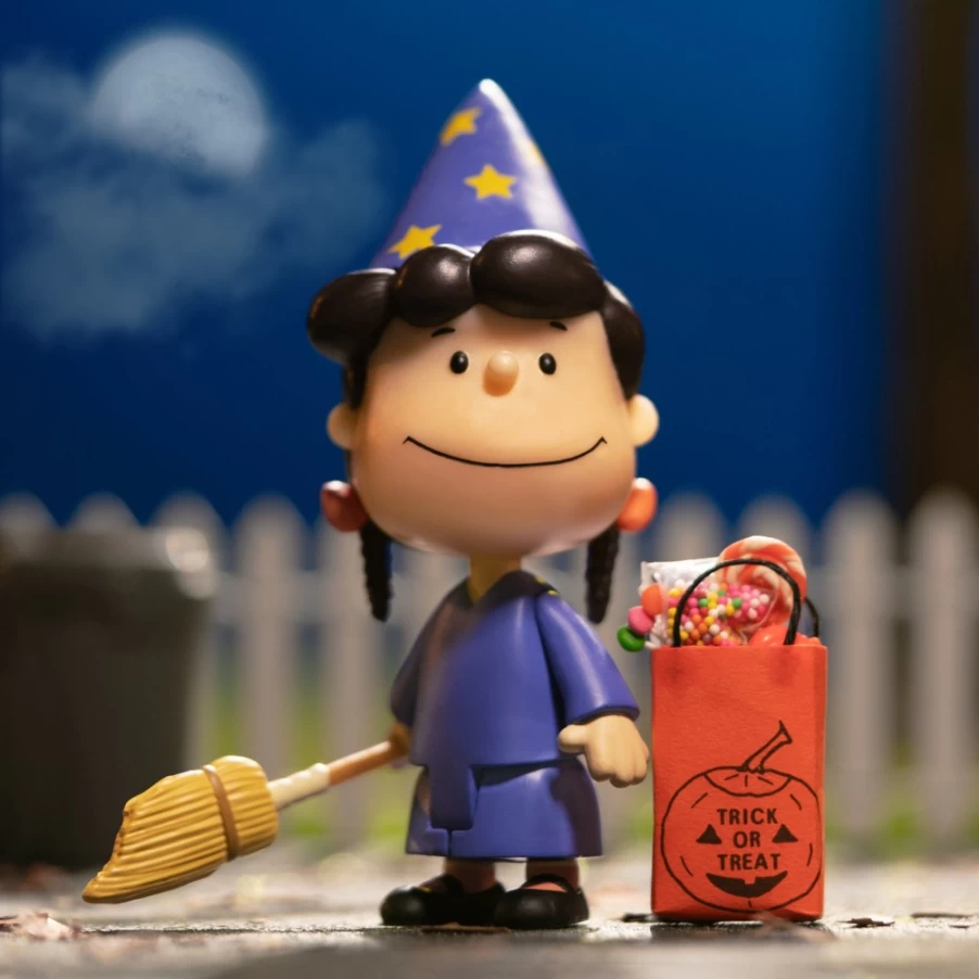 Super7 Peanuts Witch Violet Reaction Figure - Wave 4 Collectible